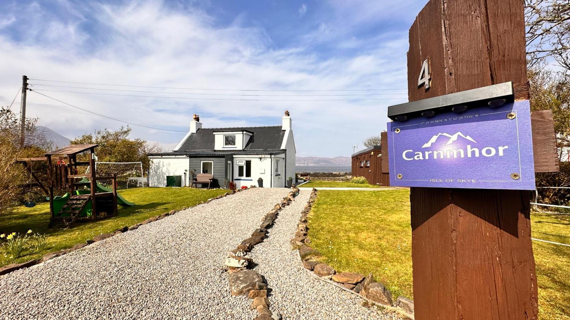 Carnmhor, Isle Of Skye - Stunning 242 Year Old Cottage On Its Own Sea Shore! Breakish Exterior photo